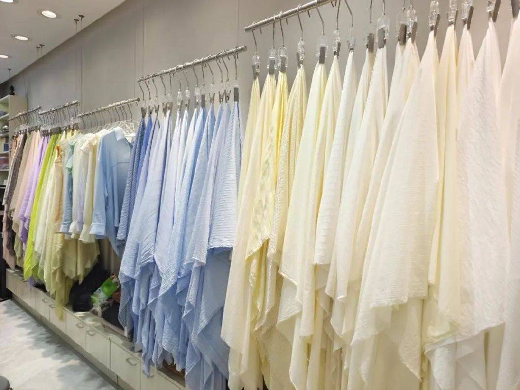 扩内需、破内卷？柯桥纺企先行一“布”